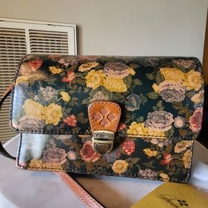 Patricia Nash NWT crossbody handbag. style:Lanza, color: denim fields olive.
